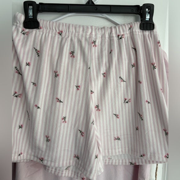 NWT- Rae Dunn woman’s 2 piece stretch velour pajama set, size small - Picture 5 of 11